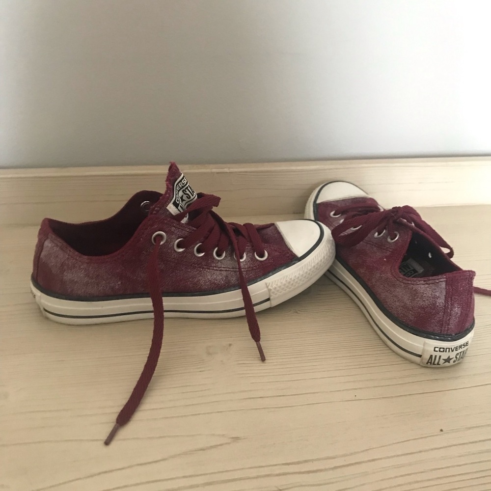 Converse Chuck Taylor Low Top - Maroon/Silver